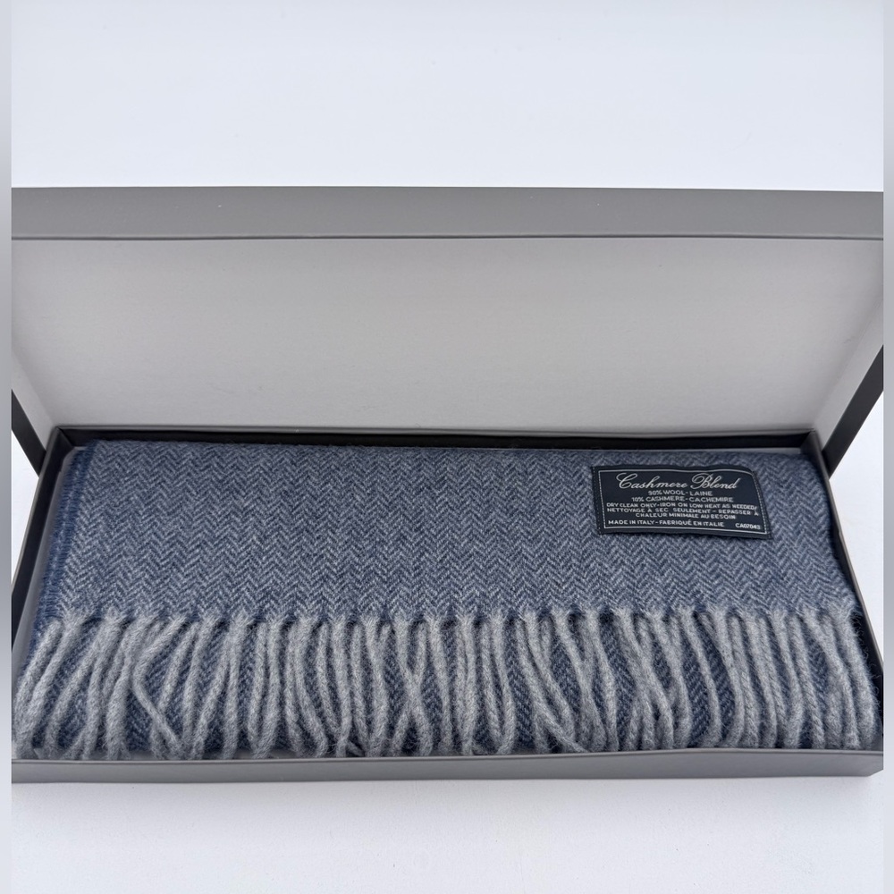 Linea Emmeti Scarf Gray Navy Chevron Cashmere Wool Blend 12" x 71" Italian Made